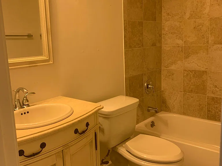 guest full bathroom