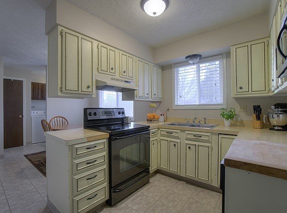 5th image of 4070 E Lance St