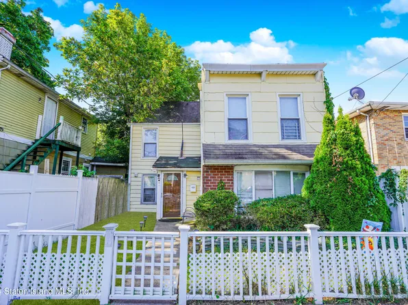 46 Lincoln Ave, Staten Island, NY 10306