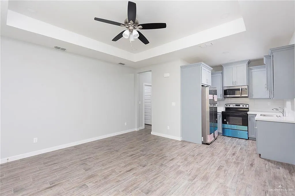3 bed, 2.0 bath, 1022 sqft, $1,150 — Photo 4