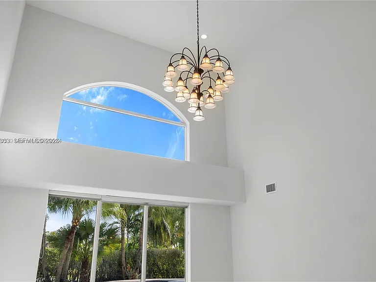 16449 SW 84th Pl — Photo 42