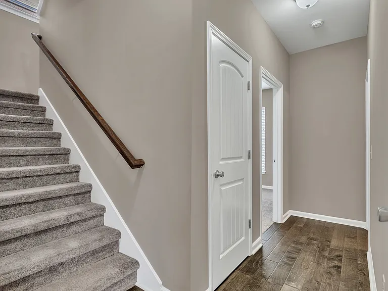1054 Paddock Park Cir — Photo 14