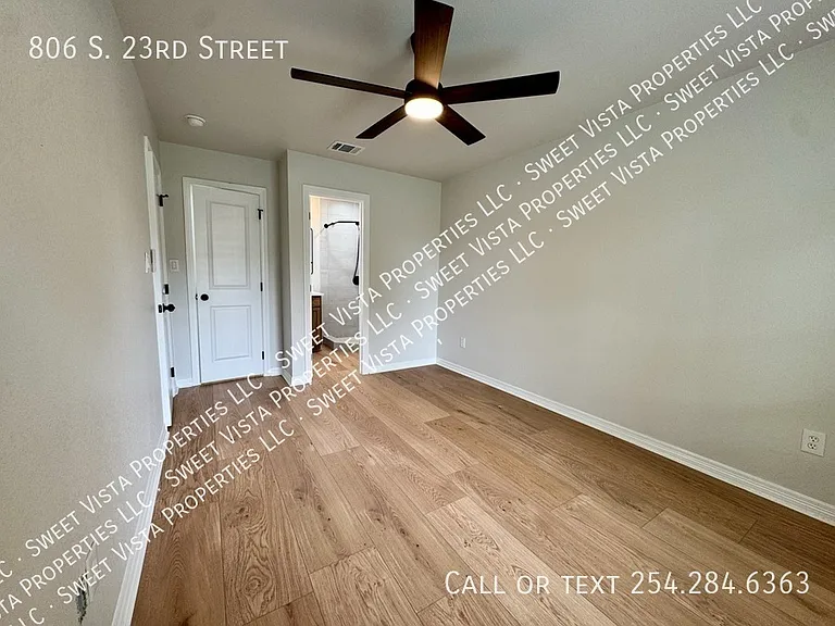 806 S 23rd St — Photo 11
