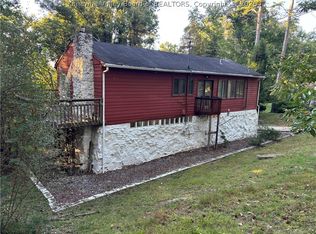 10 Augusta Pl, South Charleston, WV 25309