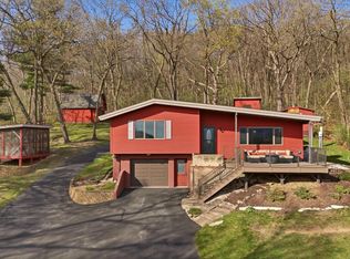 W25512 Sullivan Rd, Trempealeau, WI 54661
