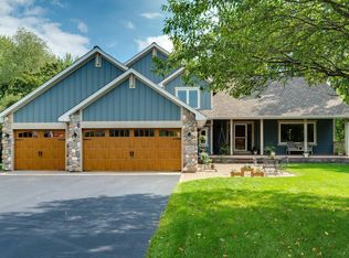 1470 Paddock Ct, Eagan, MN 55122
