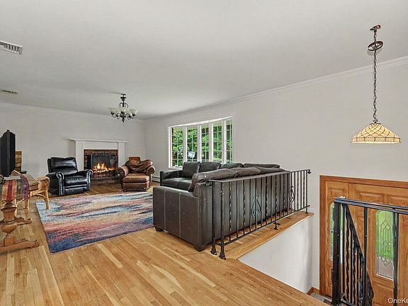 3rd image of 41 Fenwood Road