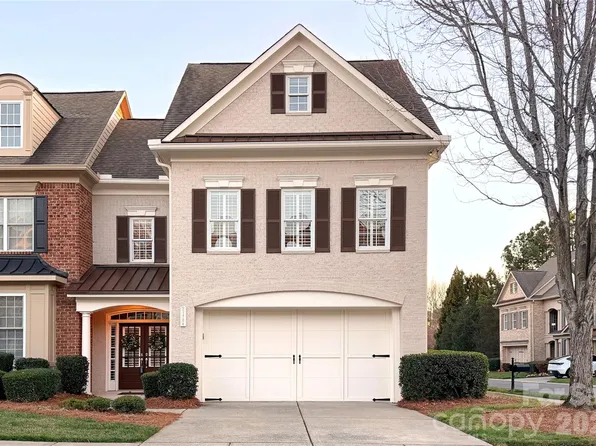 11704 Easthampton Cir, Charlotte, NC 28277
