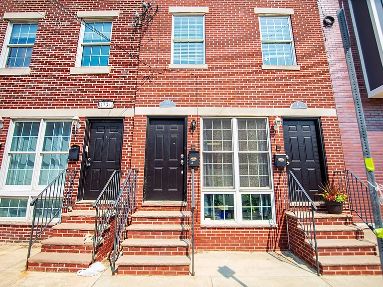 775 S 20th Street — Photo 16