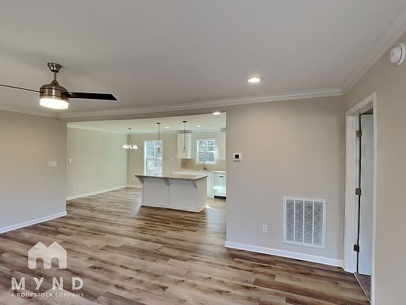 4th image of 612 Sumac Ln