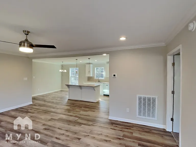 612 Sumac Ln — Photo 4
