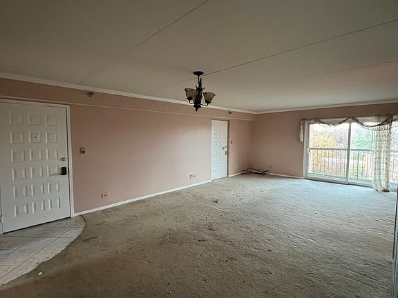 4th image of 6000 Lake Bluff Dr Unit 701