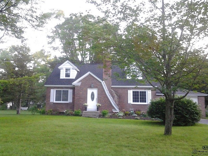 Great Curb Appeal
						:
						New landscaping and classic look with charming features