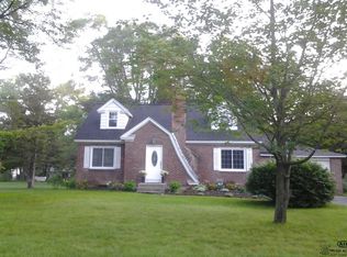 3017 Sunset Ln, Schenectady, NY 12303