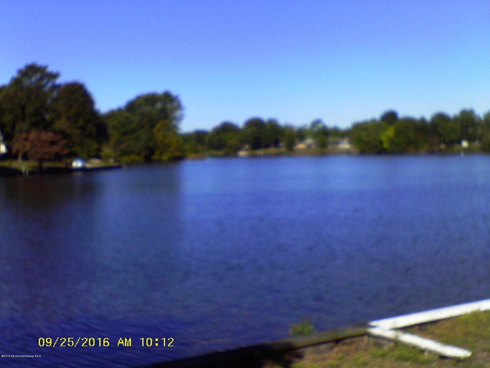1st image of 48 Palisades Dr