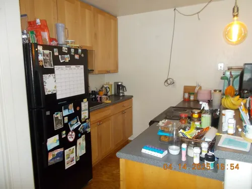 136 E 6th Ave #4 Photo 1