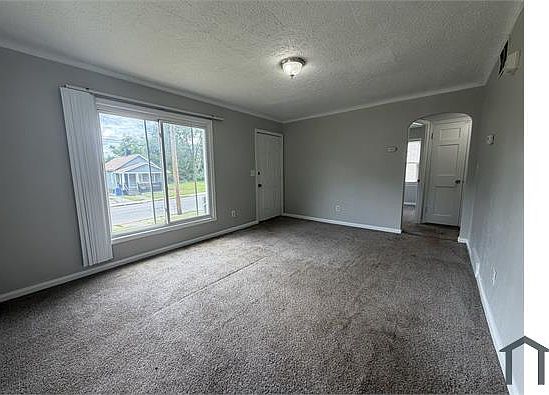 5th image of 9619 Sandusky Ave