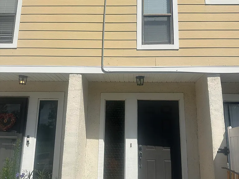 7867 Bahia Vista Ct #7867 — Photo 2