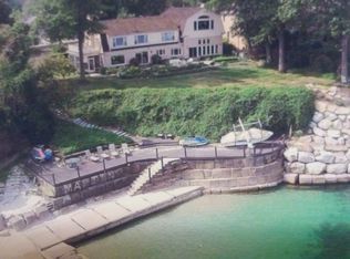 32290 Lake Rd, Avon Lake, OH 44012