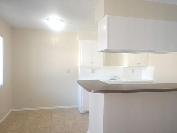 3rd image of 727 Orizaba Ave APT 7