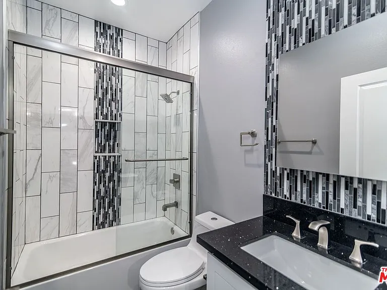 1625 S New Hampshire Ave #1/2 — Photo 10