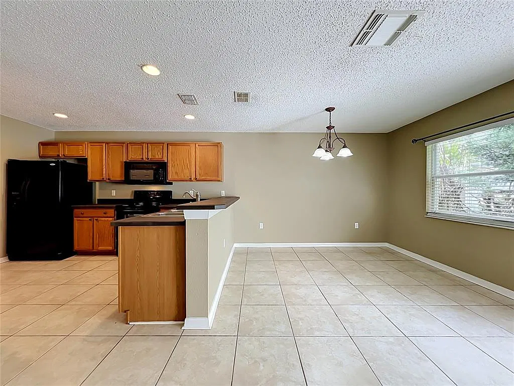 2 bed, 2.5 bath, 1296 sqft, $1,795 — Photo 4