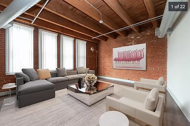Delaware Lofts — Photo 2