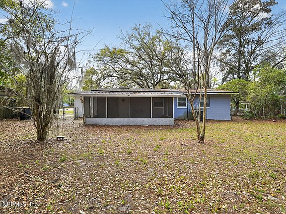 3rd image of 8609 OAK LEAF Road