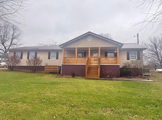 107 Wildcat Dr, Olive Hill, KY 41164