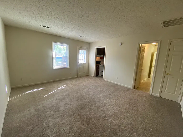 Beechwood Apartments — Photo 19