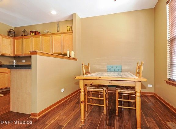 3rd image of 206 W Park Ave Unit B