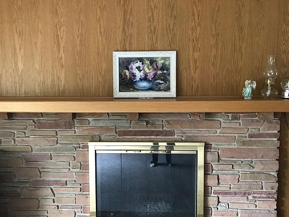 5th image of 1206 Lake Dr