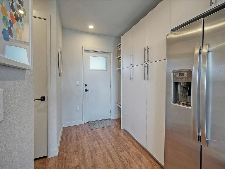 4004 Banister Ln #207 — Photo 10