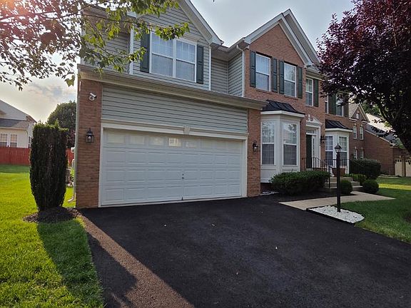 2nd image of 5394 Macdonald Rd