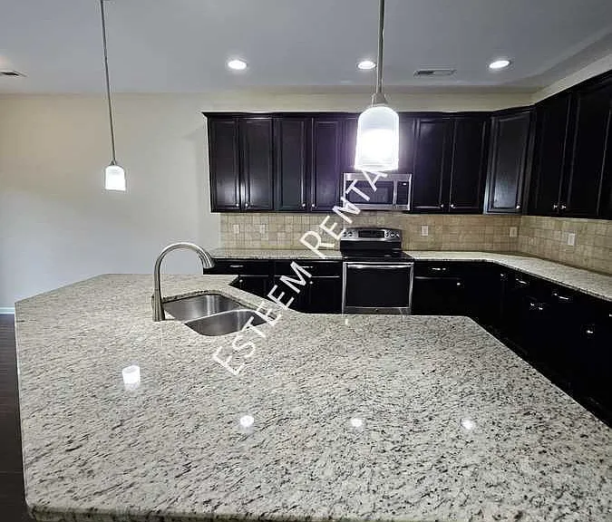 110 Fargale Ln — Photo 5