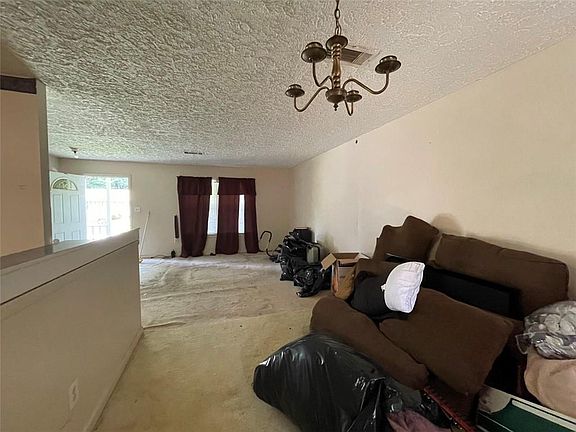 2nd image of 2177 Jonathan Ave