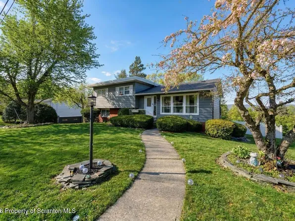 19 Leslie Dr, Scranton, PA 18505
