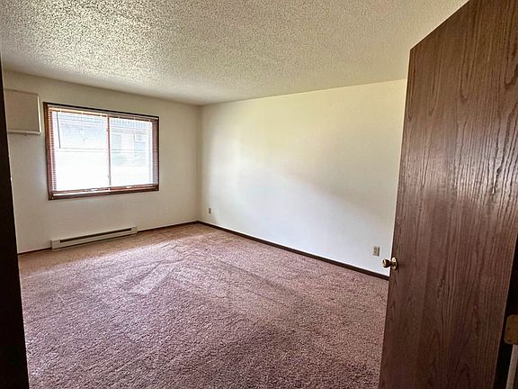 4th image of 808 Macomber St APT 3