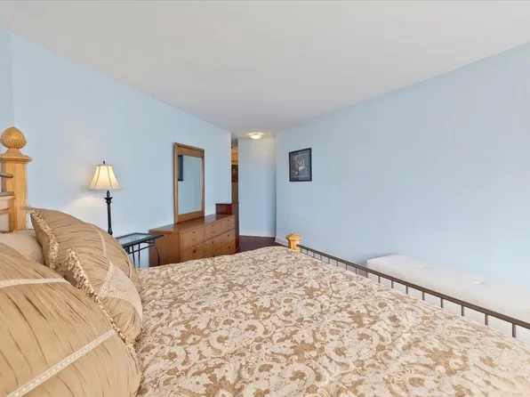 7002 Blvd East image 12 of 22