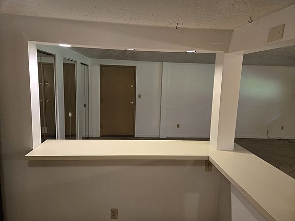2nd image of 1202 Dutilh Rd APT 15