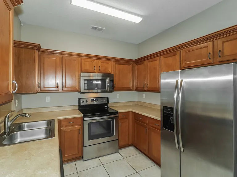 1262 Carlton Ridge Dr — Photo 8