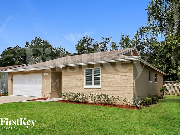 2nd image of 1047 Cove Landing Dr
