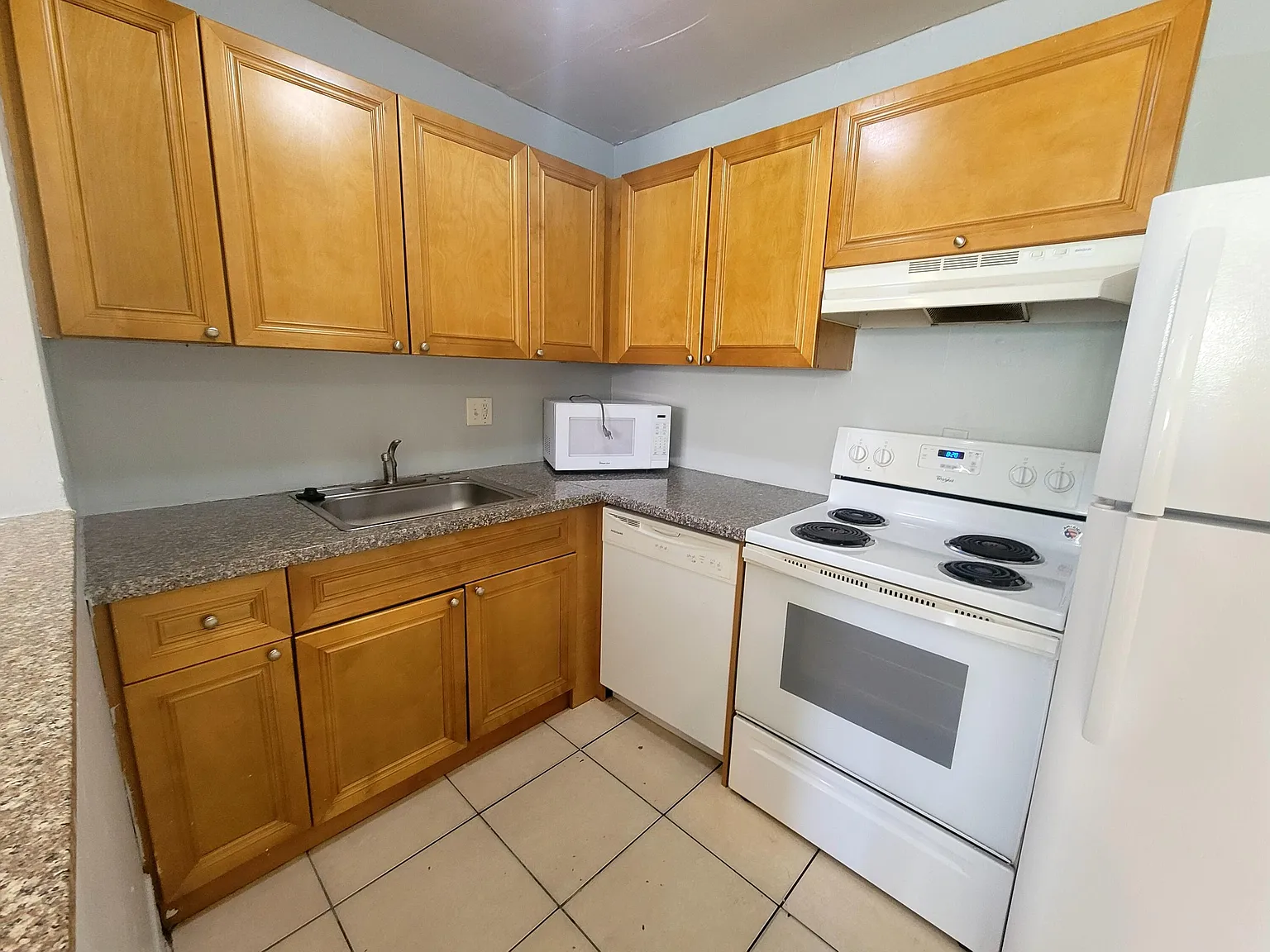 2 bed, 1.0 bath, 1000 sqft, $1,950 — Photo 4