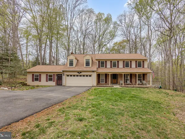 14452 Alps Dr, Woodbridge, VA 22193