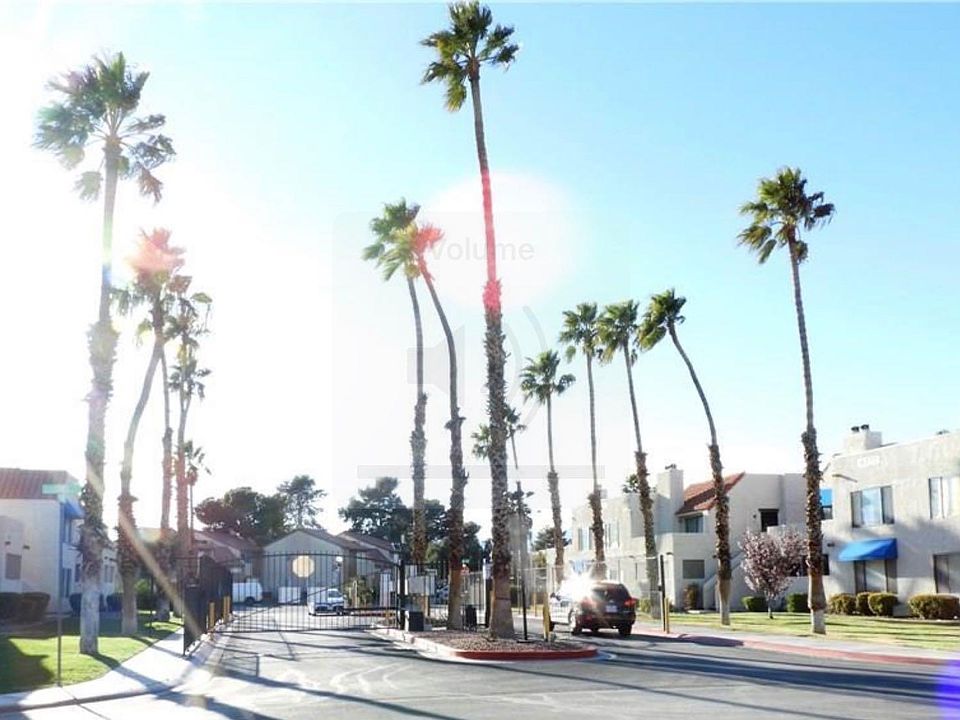 1st image of 4331 Sanderling Cir Unit 43