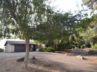 1061 Arnold Way, Alpine, CA 91901