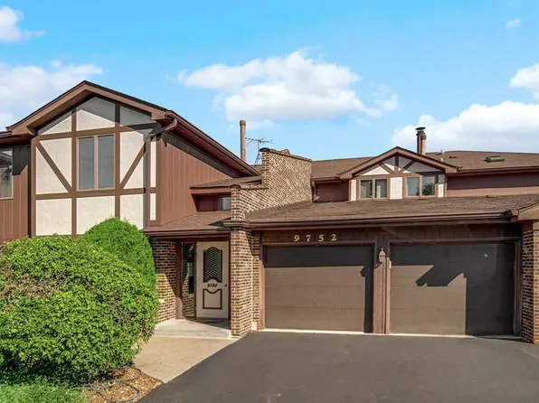 9752 Mill Dr E, Palos Park, IL 60464