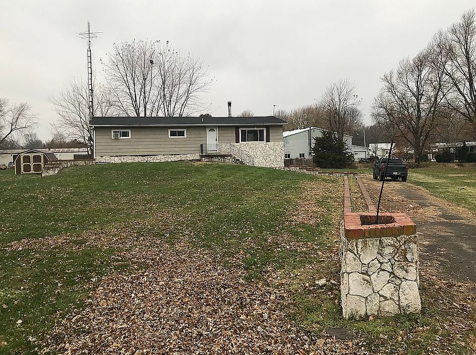 403 School St, Morrisonville, IL 62546 Zillow