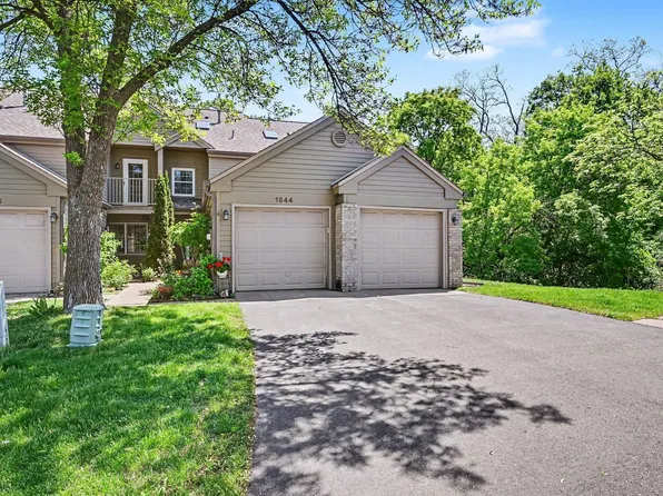 1644 Rosehill Cir, Lauderdale, MN 55108