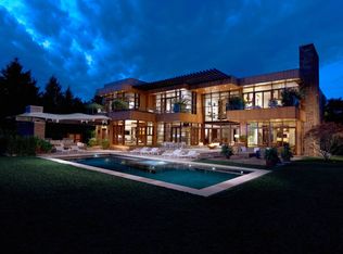 39 Ferry Rd, Sag Harbor, NY 11963